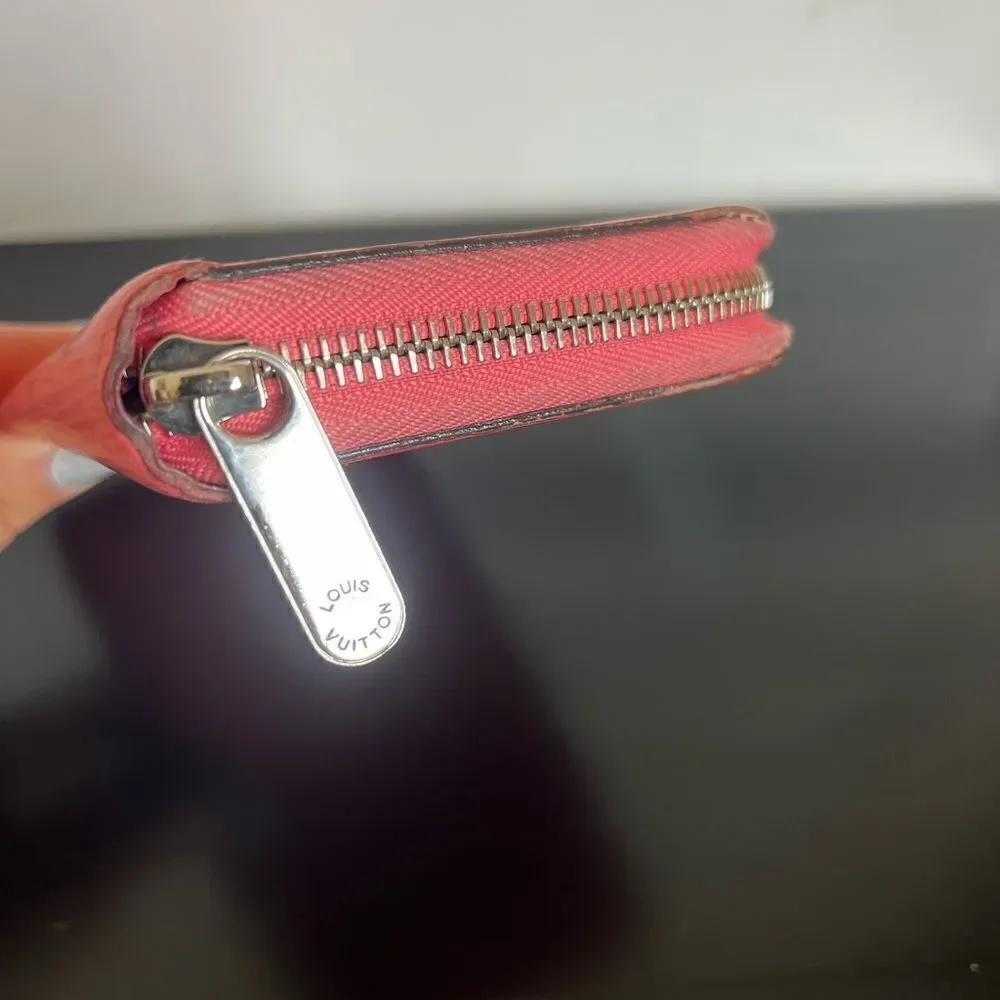 AUTH LOUIS VUITTON EPI WALLET- RARE COLOR!!!!!